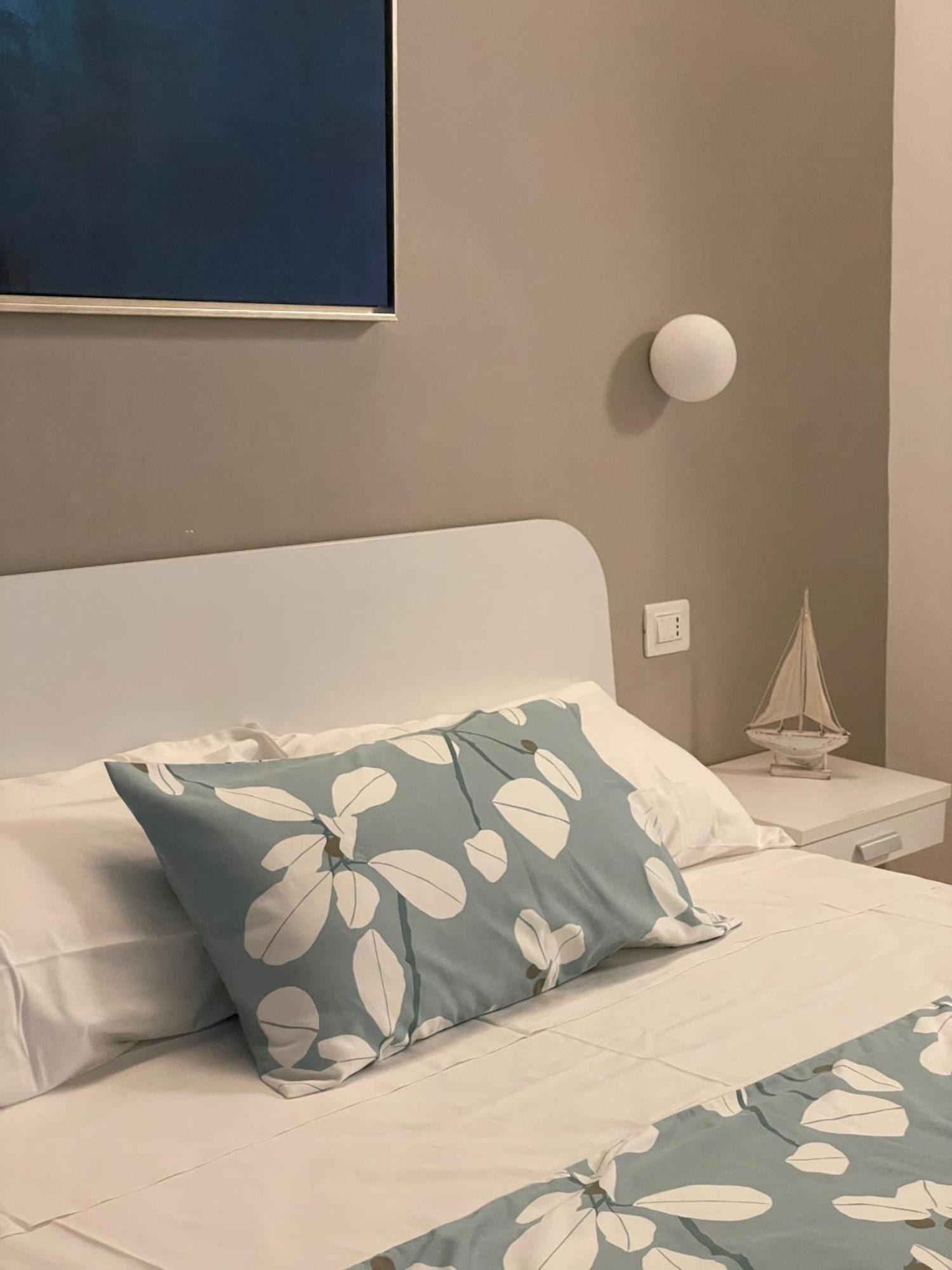 Barbarossa Sea Room Термоли Экстерьер фото