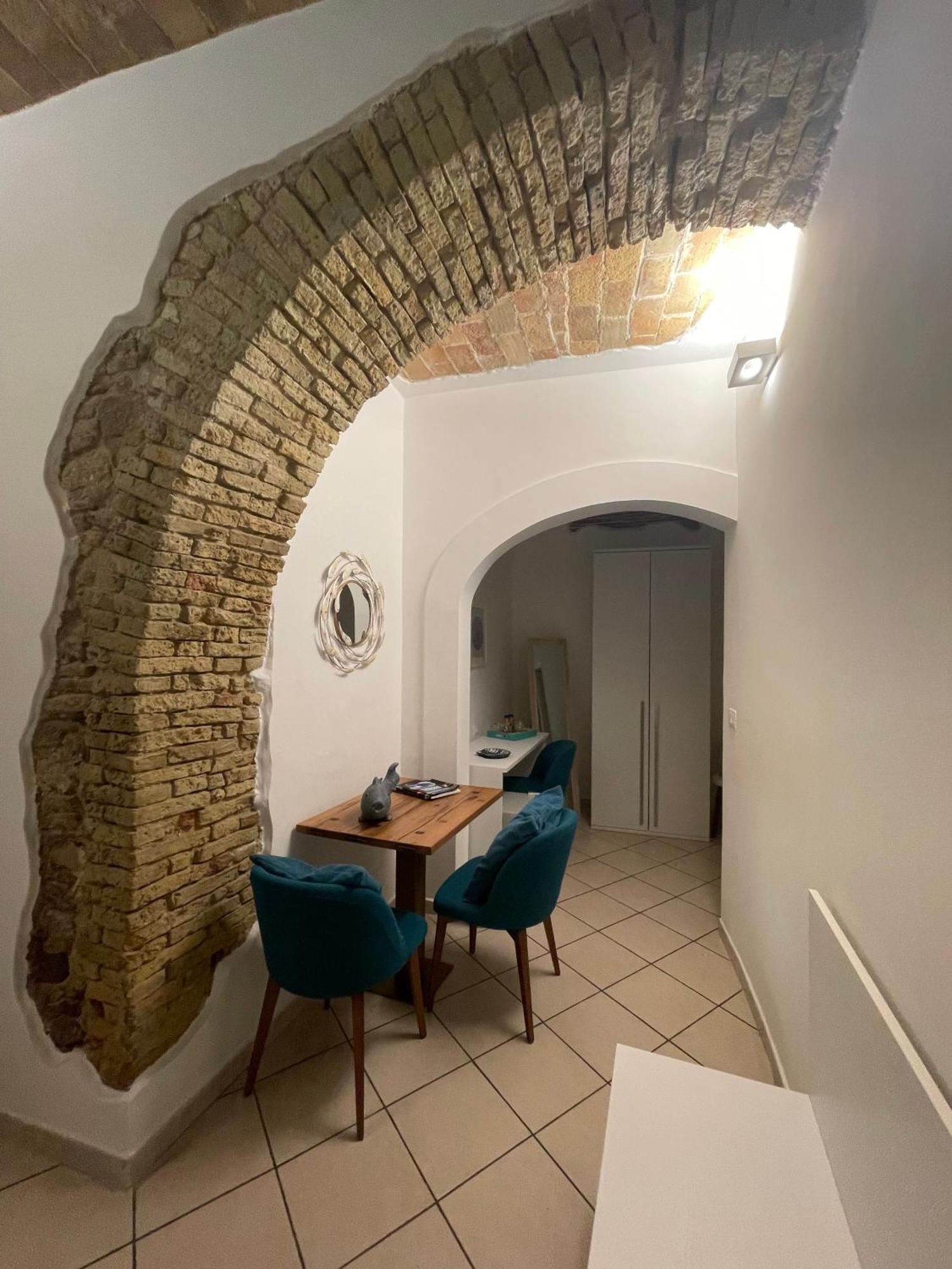 Barbarossa Sea Room Термоли Экстерьер фото